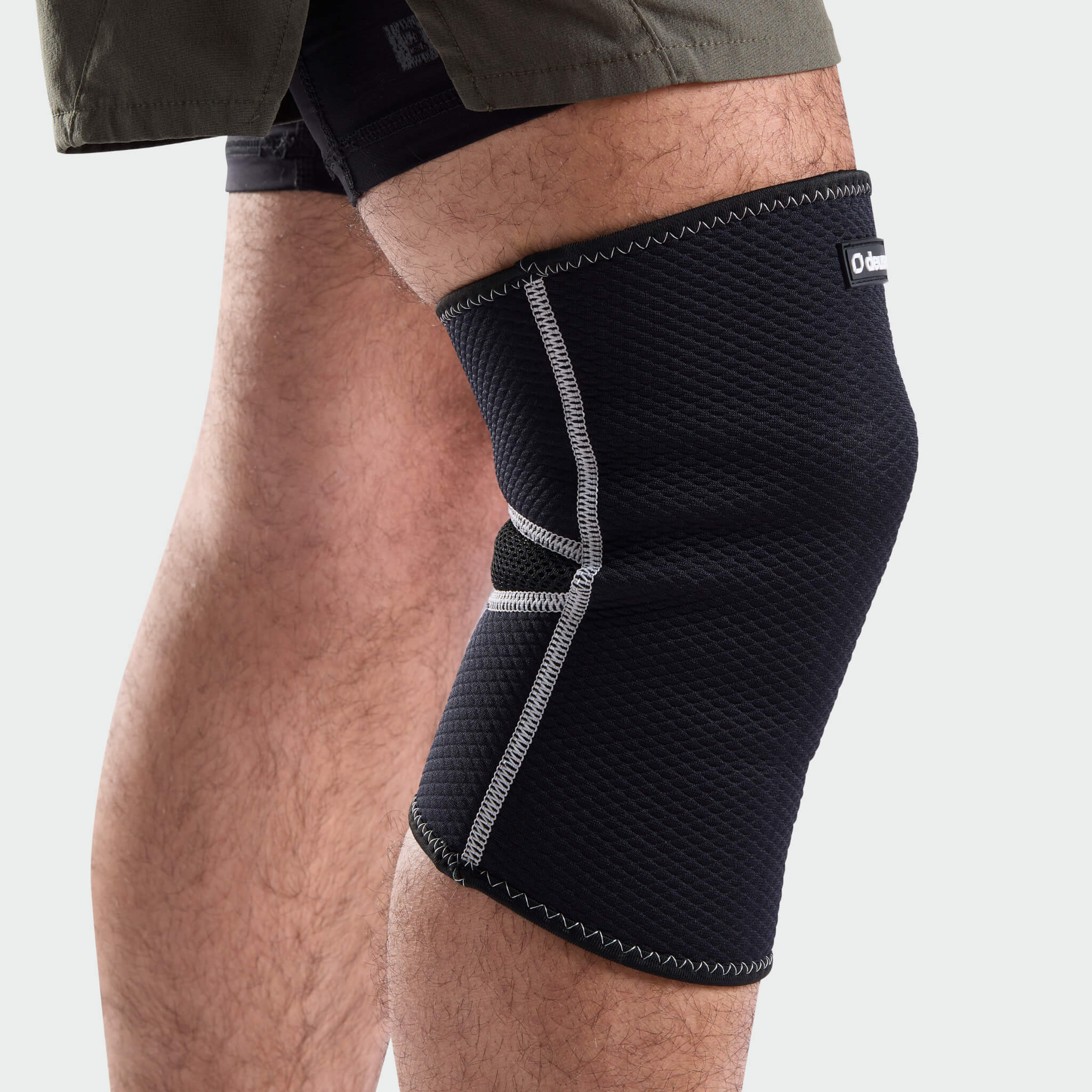 deuser-kniebandage-neopren-sport-alltag image 1
